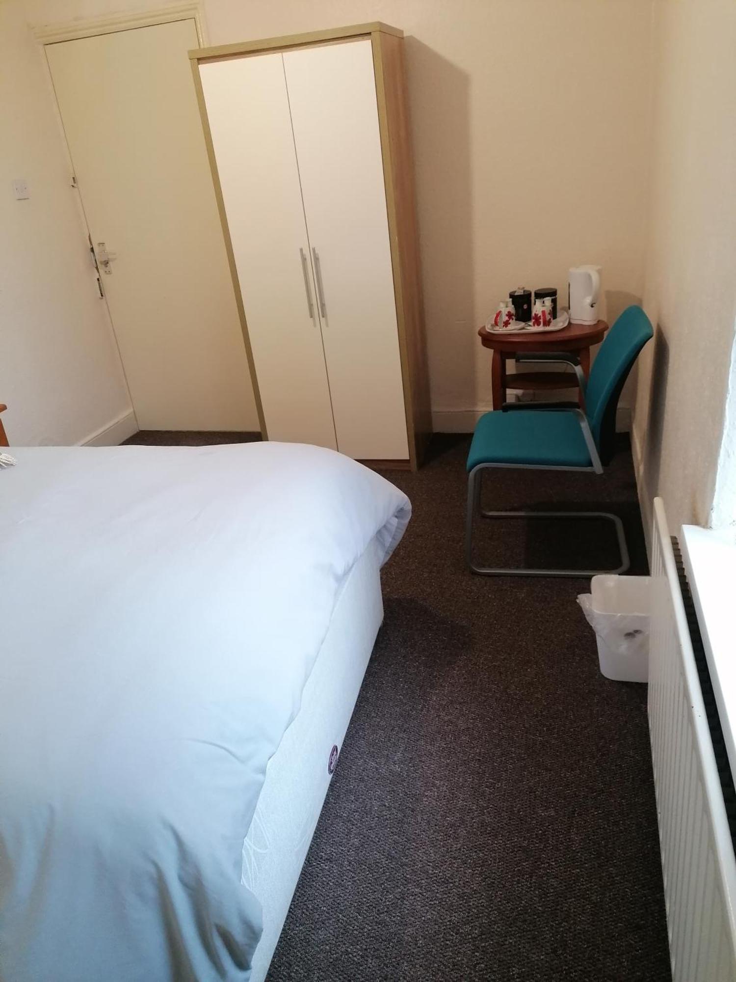 Hygis Home Of Relaxations Stoke-on-Trent ภายนอก รูปภาพ