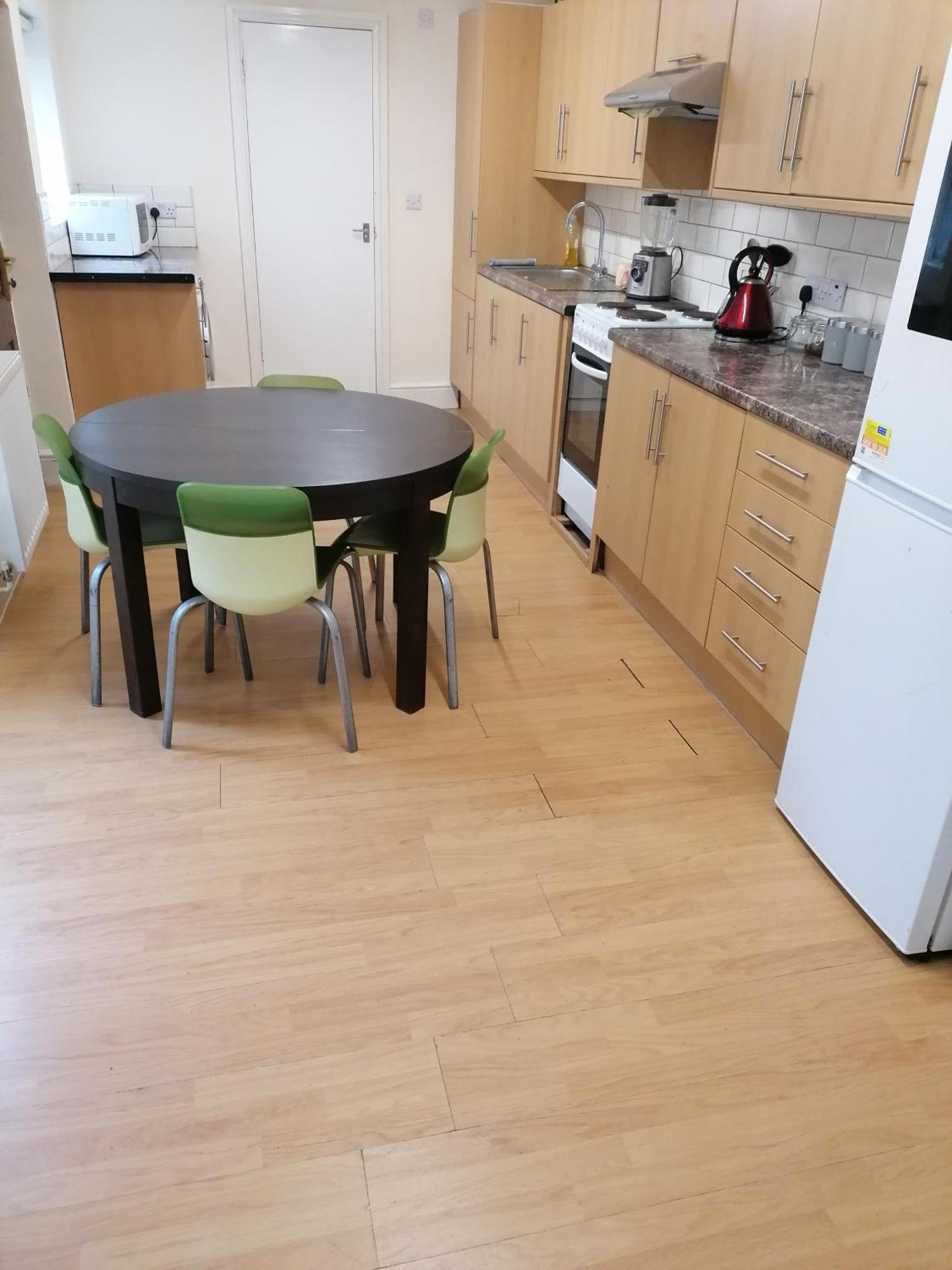 Hygis Home Of Relaxations Stoke-on-Trent ภายนอก รูปภาพ