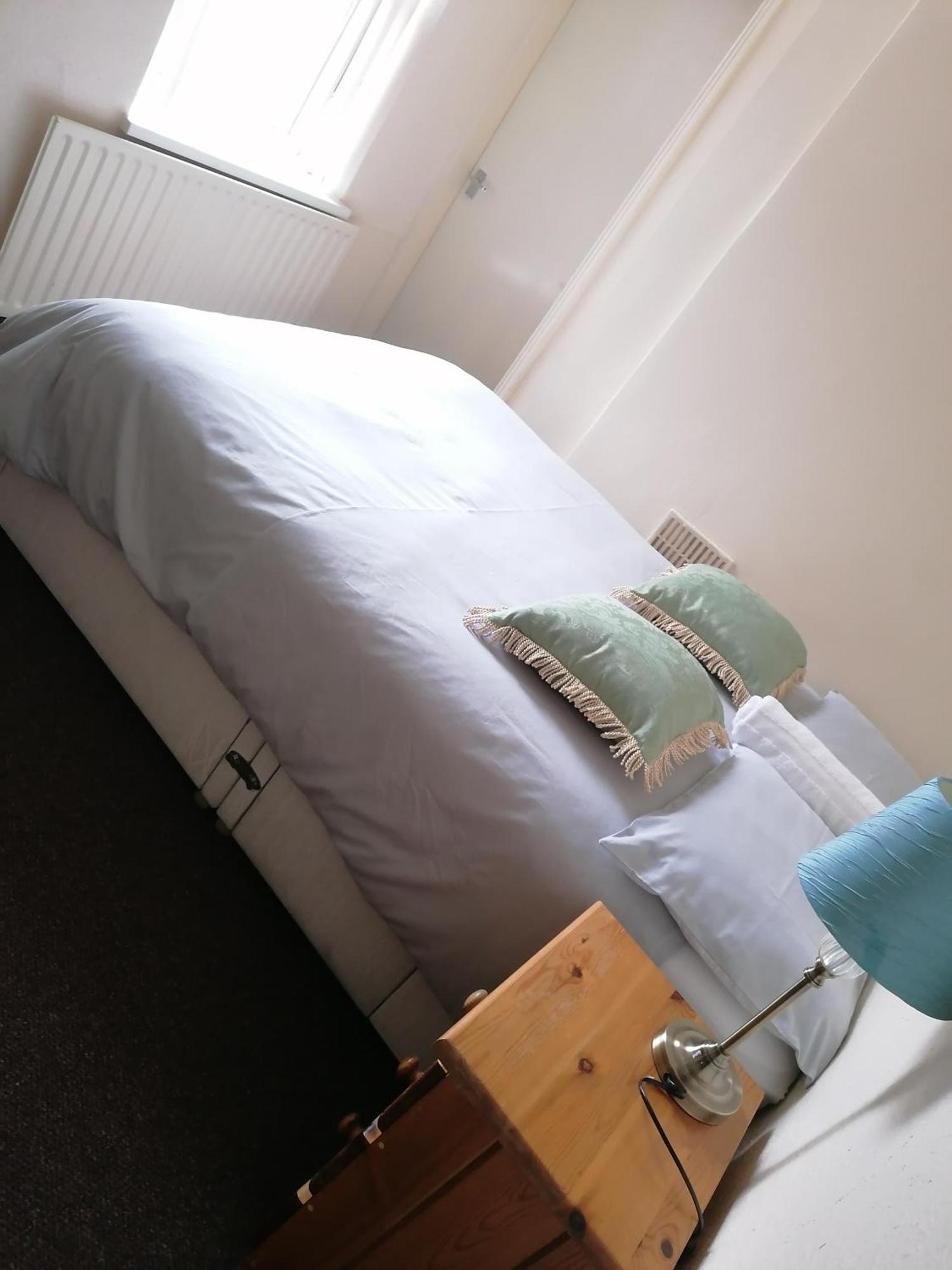 Hygis Home Of Relaxations Stoke-on-Trent ภายนอก รูปภาพ