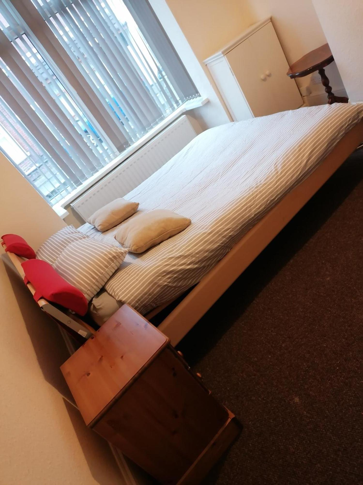 Hygis Home Of Relaxations Stoke-on-Trent ภายนอก รูปภาพ