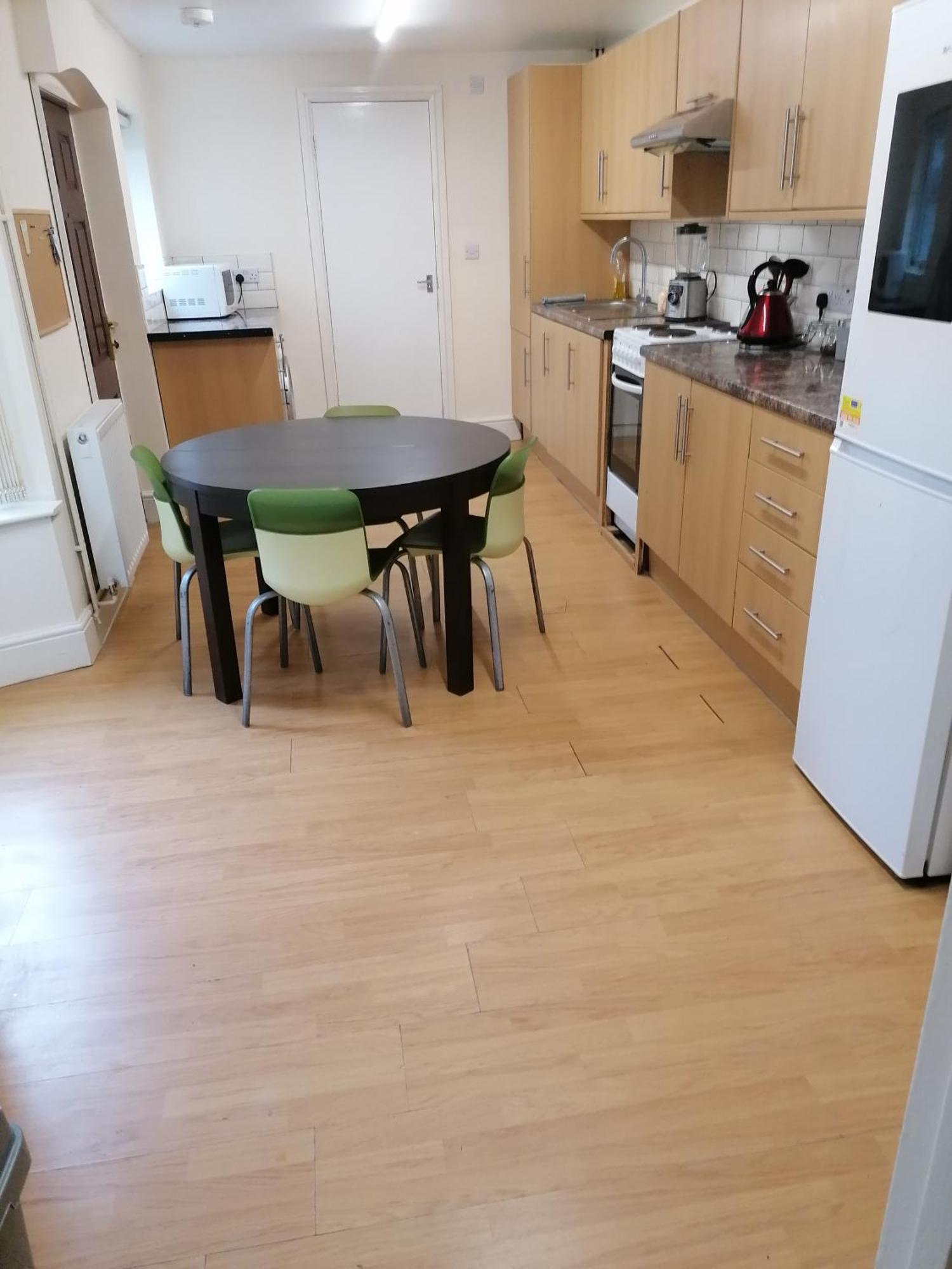 Hygis Home Of Relaxations Stoke-on-Trent ภายนอก รูปภาพ