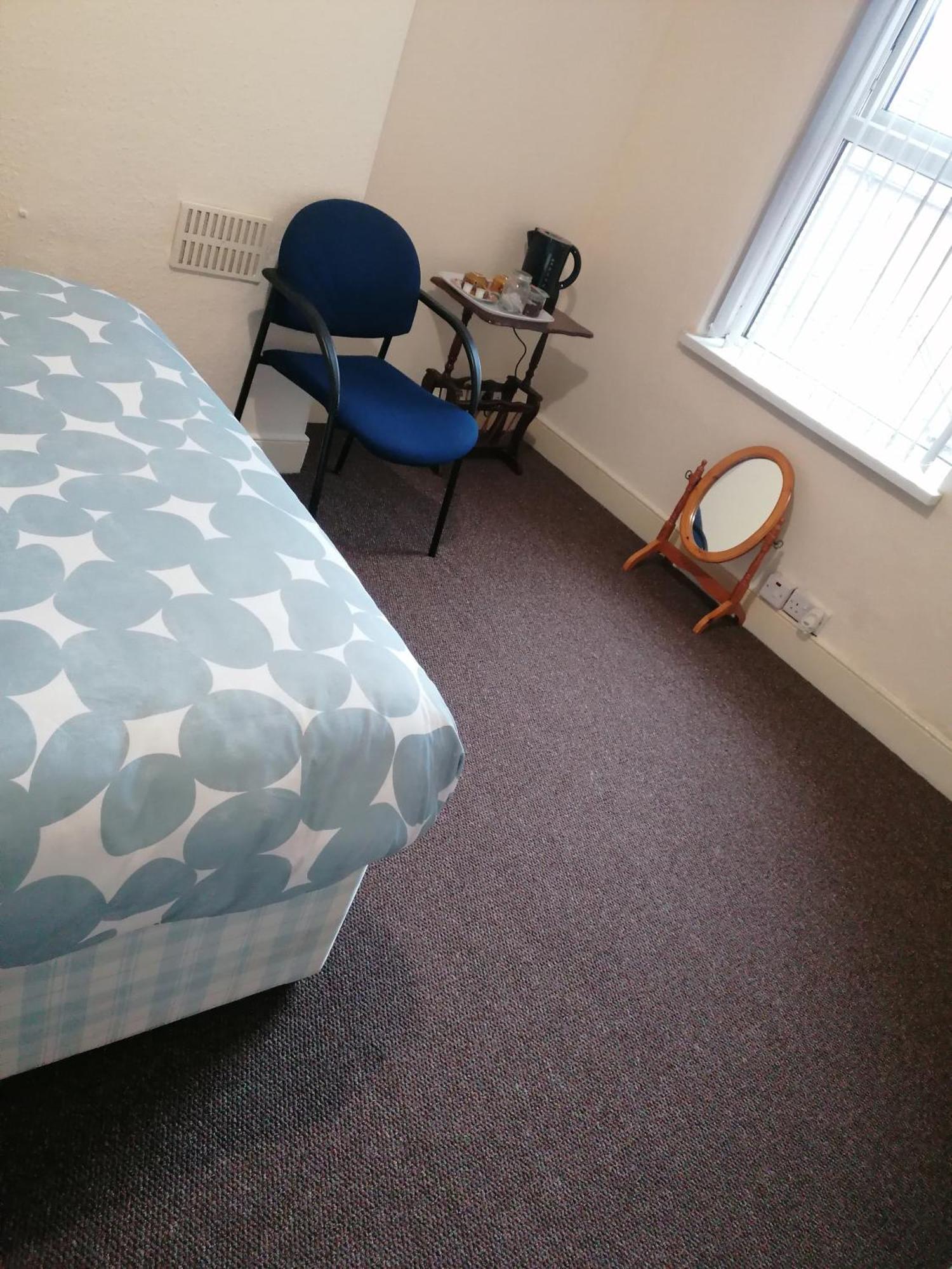 Hygis Home Of Relaxations Stoke-on-Trent ภายนอก รูปภาพ